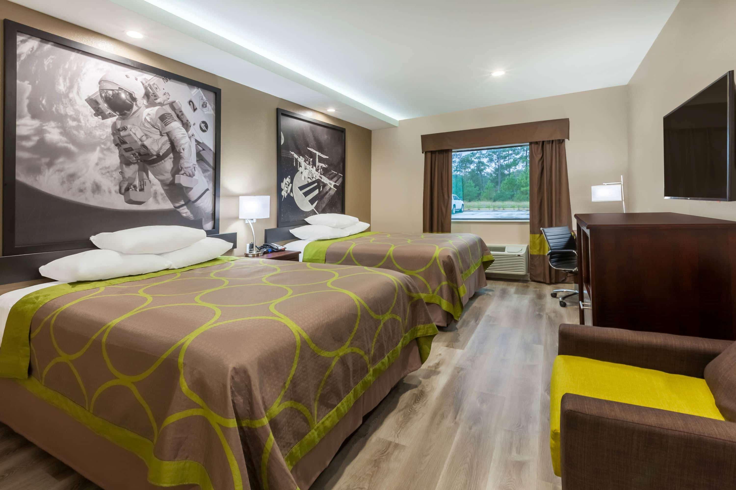 Super 8 By Wyndham Kingwood Houston North Hotell Porter Exteriör bild